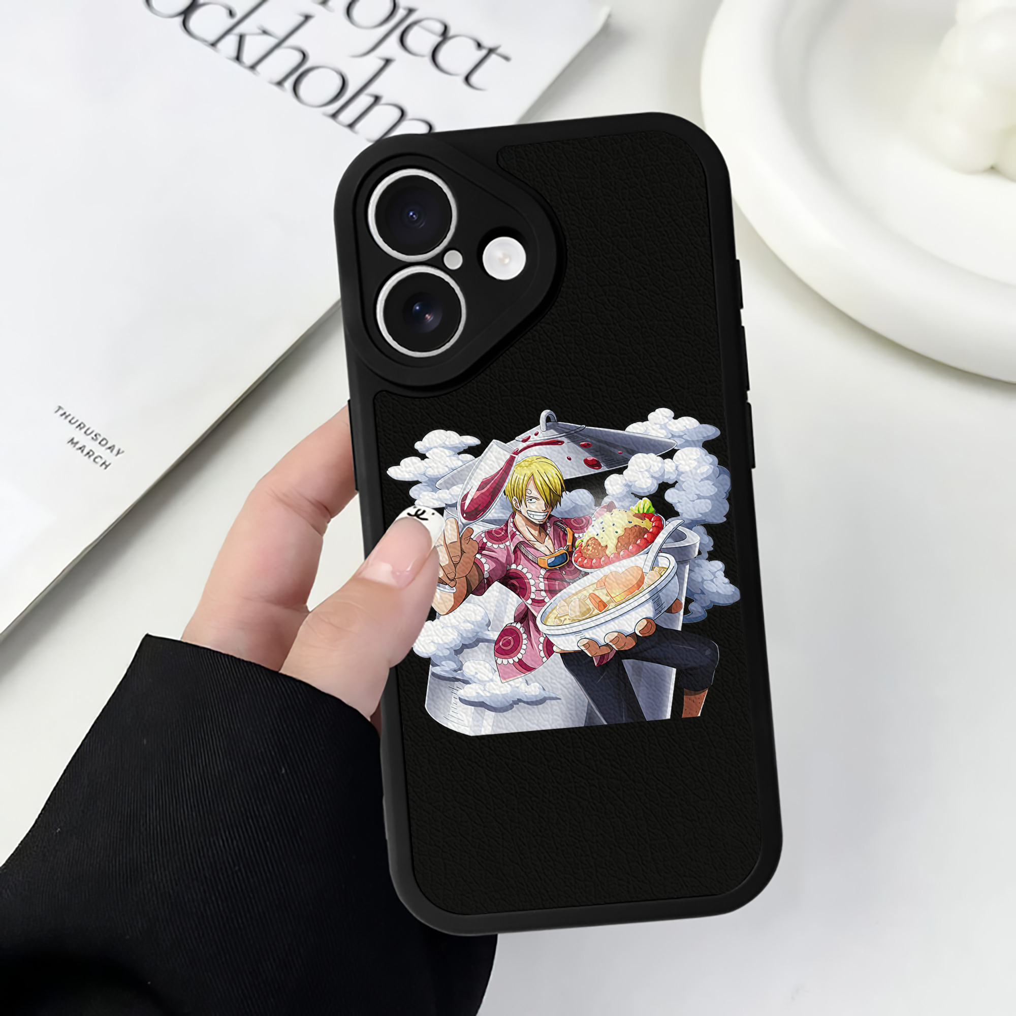 （画像用） ワンピース サンジ ONE PIECE Sanji 【iPhone 16シリーズ対応】シリコンスマホケース（レザー調） 材質：シリコン